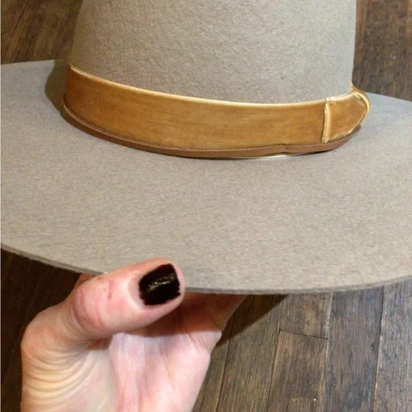 RARE WYETH gold hardware wool rancher Wyeth by Todd Magill | Accessories | Sale Rare Wyeth Wool  main image 4